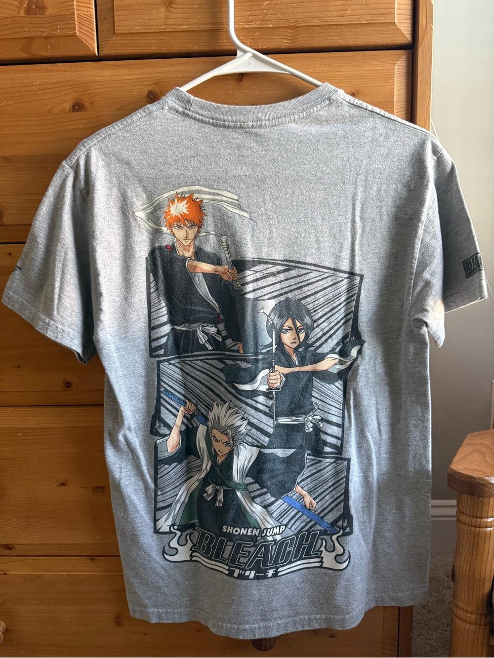 Bleach Graphic Tee - Light Gray T-Shirt
